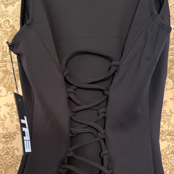 Ta3 Sleeveless Surfy Pencil Dress in Black Scuba - Picture 6 of 9